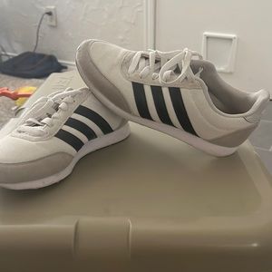 Women’s Adidas Tennis Shoes